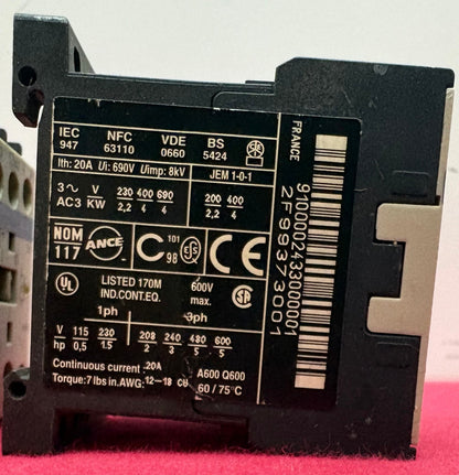 Lot of 2 TELEMECANIQUE CONTACTOR LP4K0910BW3 24V ITEMS ARE USED