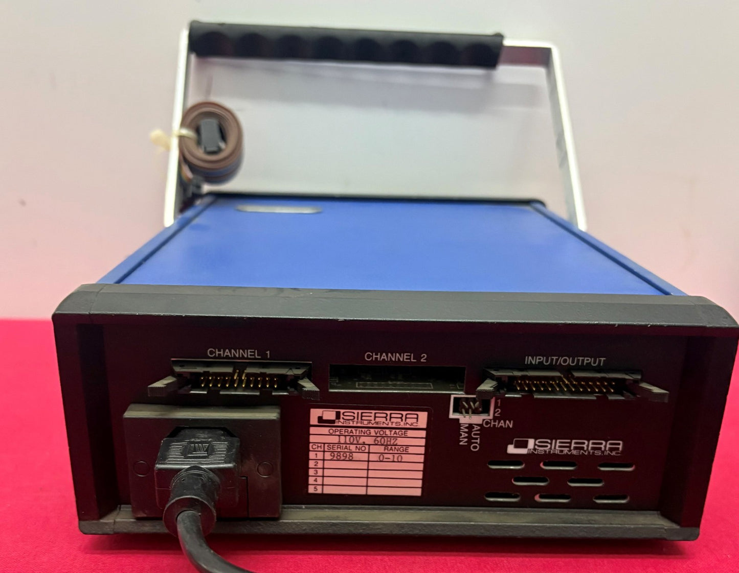 SIERRA 901M 10SCCM.N2 SINGLE CHANNEL READOUT & POWER SUPPLY SYSTEM -PARTS/REPAIR