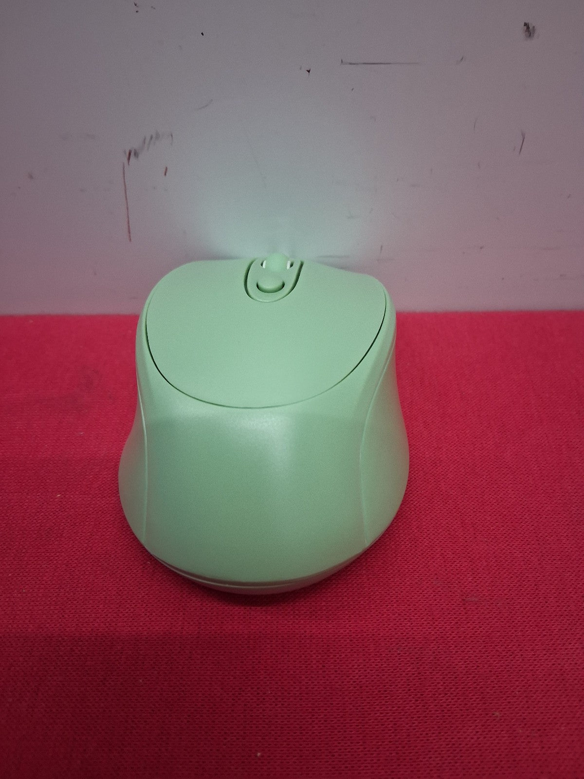 M105 WIRELESS MOUSE GREEN HIGH SPEED RESPONSE BUTTONS BRAND NEW COMPUTER MOUSE