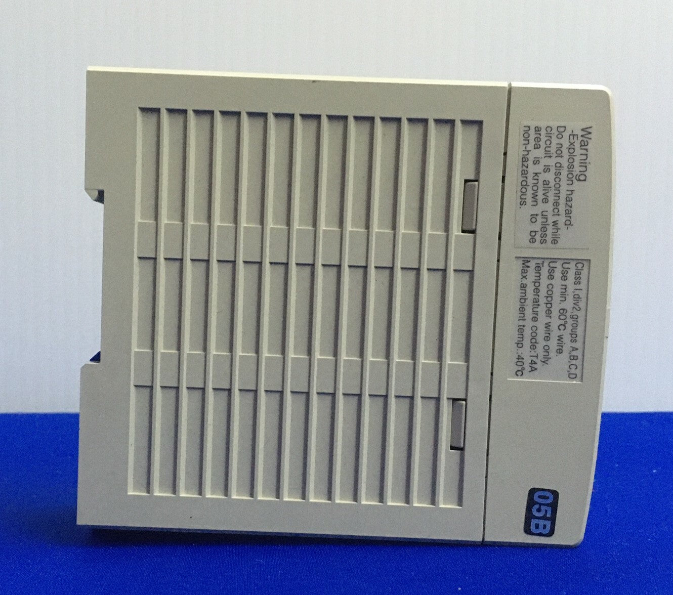 IDEC PS5R-SD24 / PS5RSD24 POWER SUPPLY 60W OUTPUT