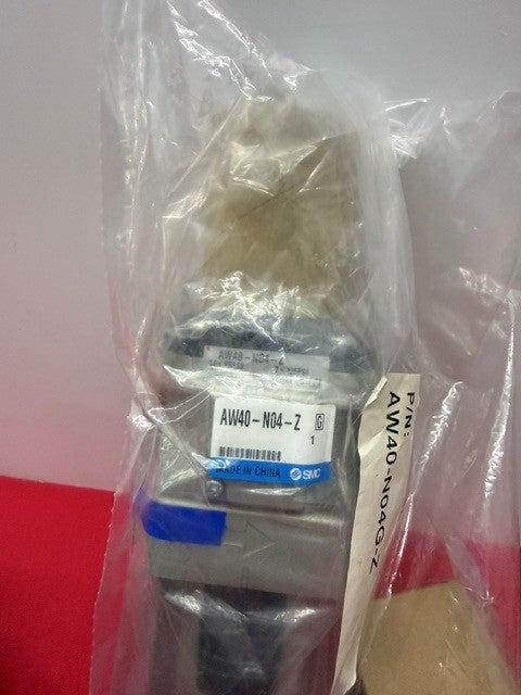 SMC AW40-N04G-Z Filter/Regulator, Air  1/2NPT  gauge old style