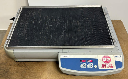 VWR ADVANCED DIGITAL ORBITAL SHAKER MODEL 5000 ADV 120V CAT NO 89032-104