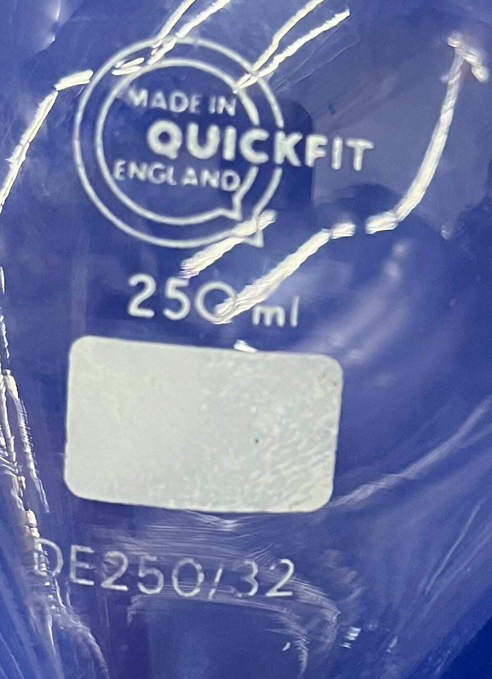 QUICKFIT ™ 250 ml DE250/33 DRUCKAUSGLEICHSTRICHTER MIT ZUSÄTZLICHEM GLASROHR 