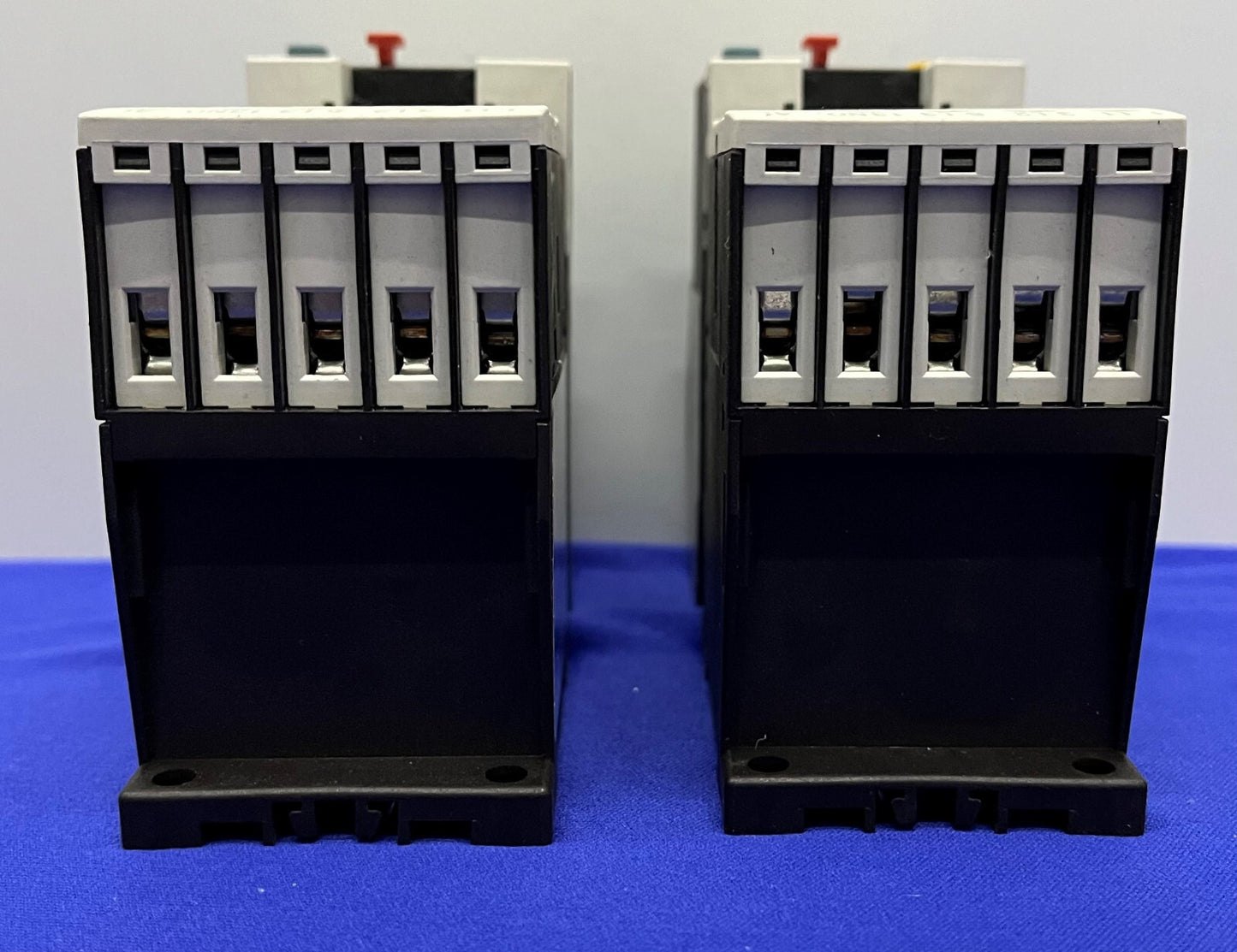 CONTATTORE EATON MOELLER DILM9-10 E RELÈ DI PROTEZIONE DA SOVRACCARICO MOTORE ZB12-1 QTY 2