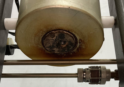 TINIUS OLSEN, EXTRUSIE PLASTOMETER, UNIT GAAT AAN EN WARMTE, MAAR KAN NIET TESTEN