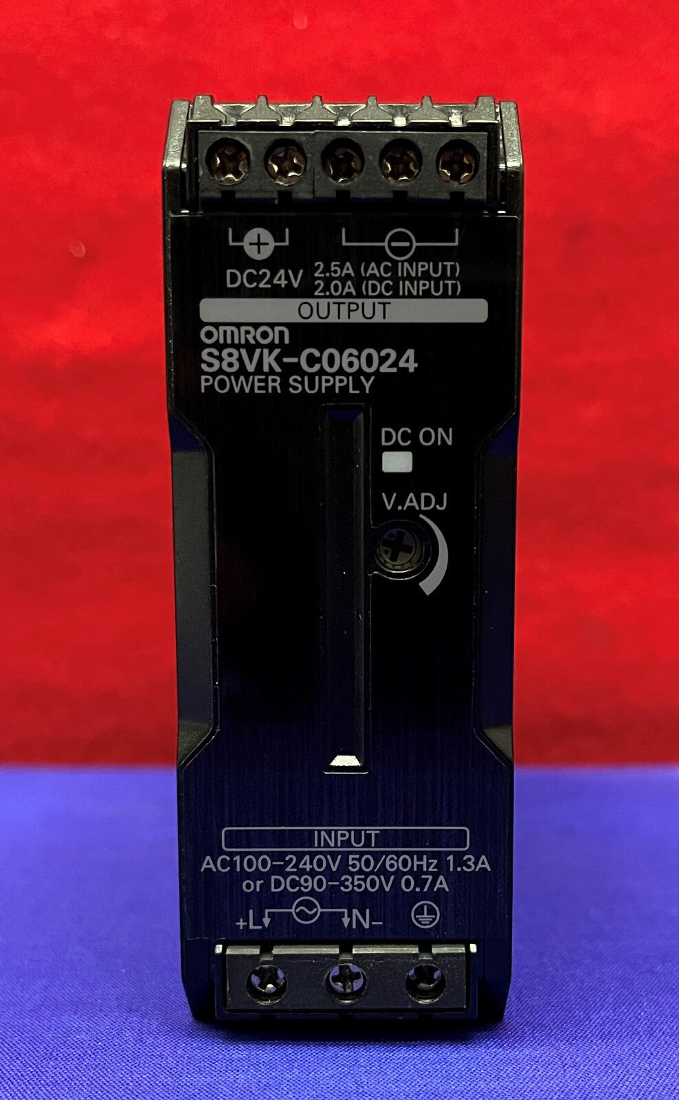 Alimentation à découpage Omron S8VK-C06024 CA 100-240 V CC 24 V