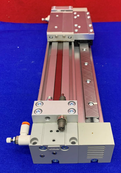 SMC Kolbenstangenloser Zylinder MY1H20-150L / MY1H20150L mit (2) SMC AS1201F Durchflussreglern