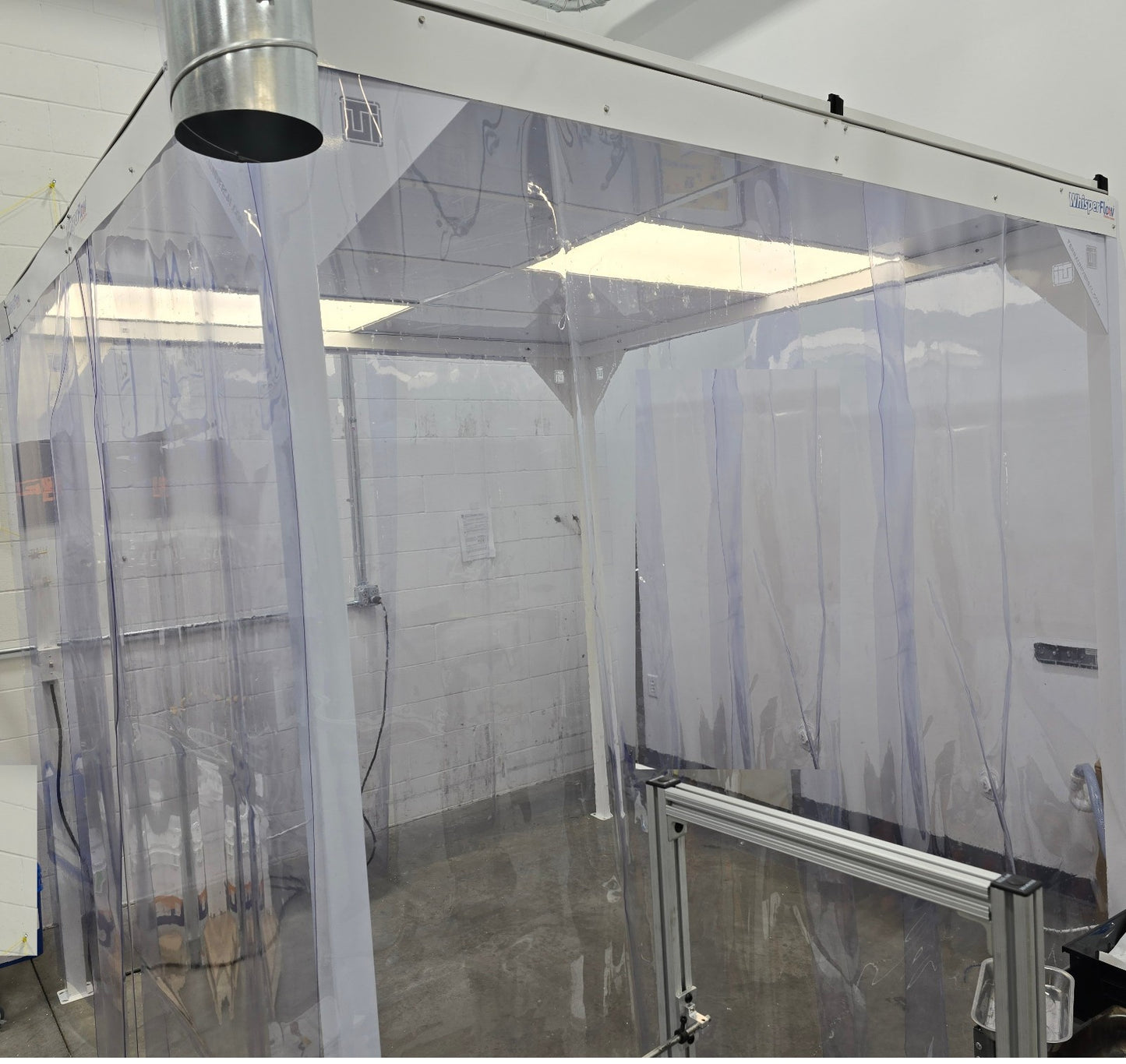 TERRA UNIVERSAL 6600-66-VL-0808 SOFTWALL MODULAR CLEANROOM. 8' W X 8' D X 8' H.