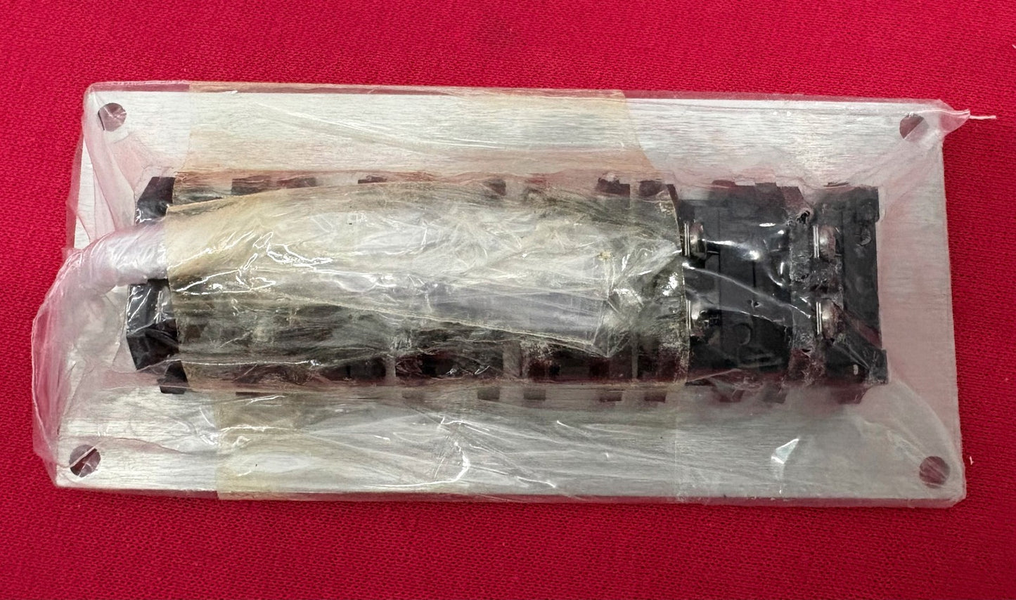 OMEGA TYPE J (IRON-CONSTANTAN) 6 TERMINAL BLOCK THERMOCOUPLE CONNECTOR CERAMIC