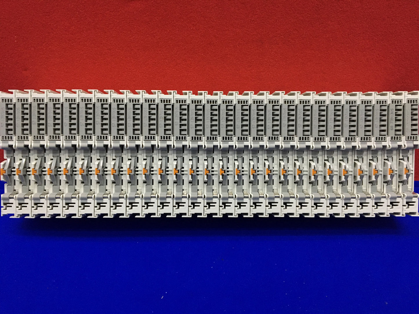 WACO MODULES QTY 2 750-430 & QTY 25 750-409