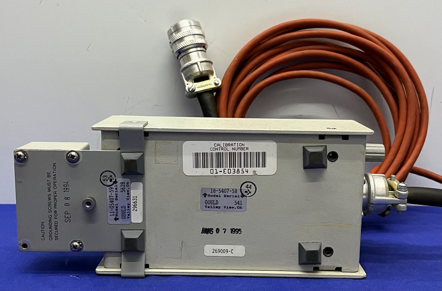 PREAMPLIFICATORE ISOLATO GOULD INSTRUMENTS 18-5407-58 CON PROTETTORE DEFIB 11-G5407-59