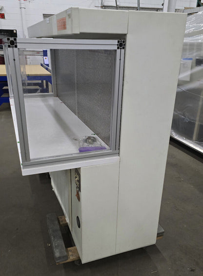 CLEAN AIR PRODUCTS CAP301-624-30H 6FT HORIZONTAL LAMINAR FLOW CLEAN BENCH