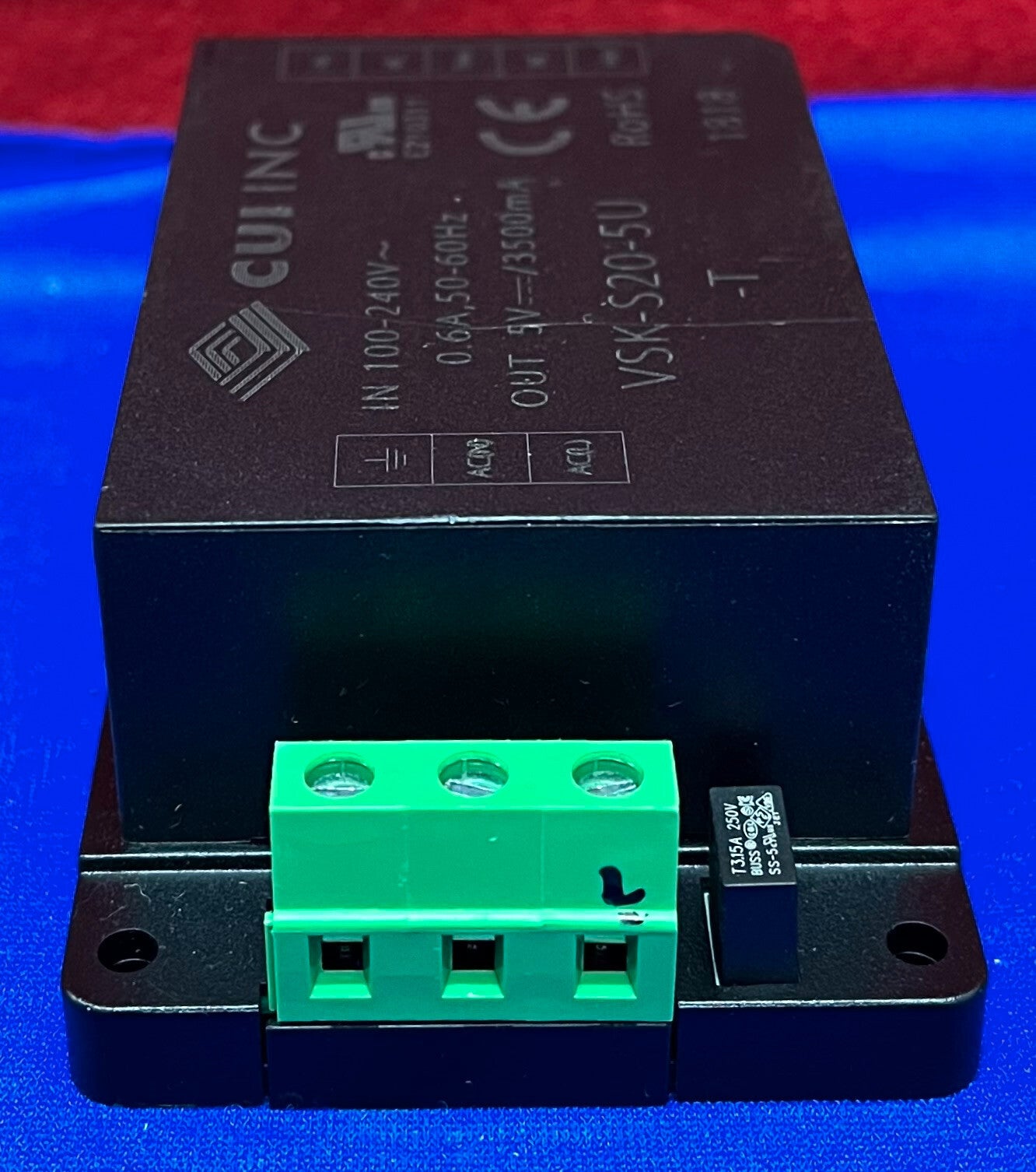 MÓDULO DE POTENCIA CONVERTIDOR CA/CC CUI VSK-S20-5U-T - ENTRADA 100-240 V - SALIDA 5 V/3500 mA