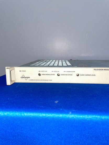 COMMUNICATIE MICROWAVE CORP., TVM-102, COM WAVE, TELEVISIEMODULATOR