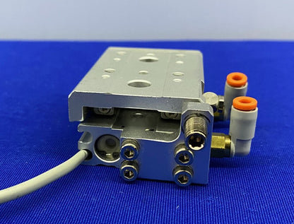 SMC MXS8-20 / MXS820 TAVOLA SCORREVOLE E INTERRUTTORE DI PROSSIMITÀ D-M9PW / DM9PW