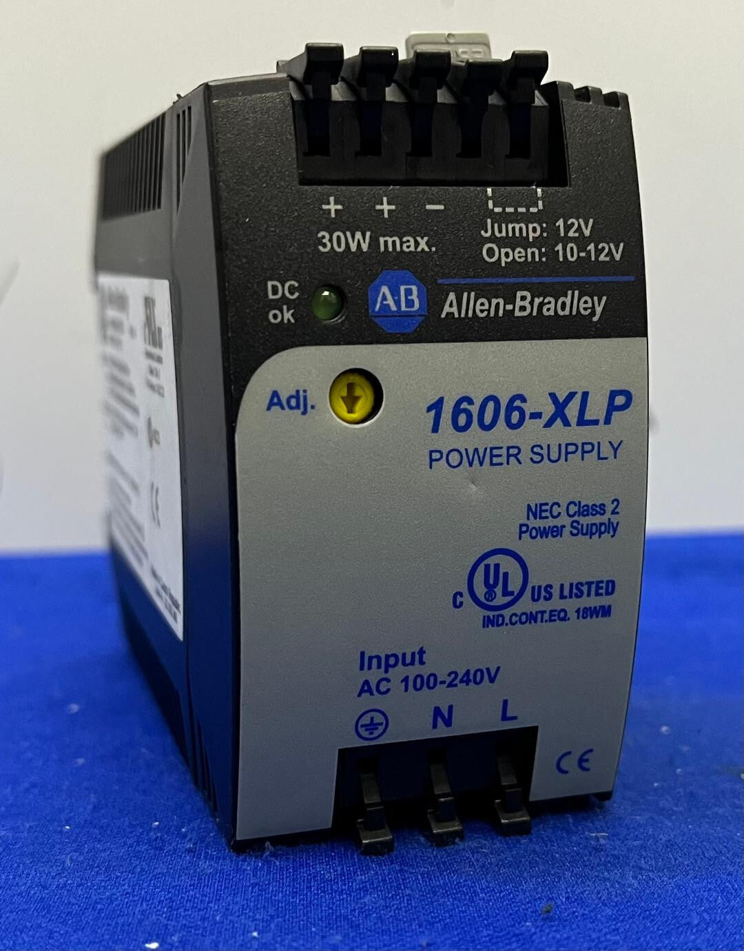 ALIMENTATION ALLEN BRADLEY 1606-XLP 1606-XLP30B CA 100-240 CC 10-12