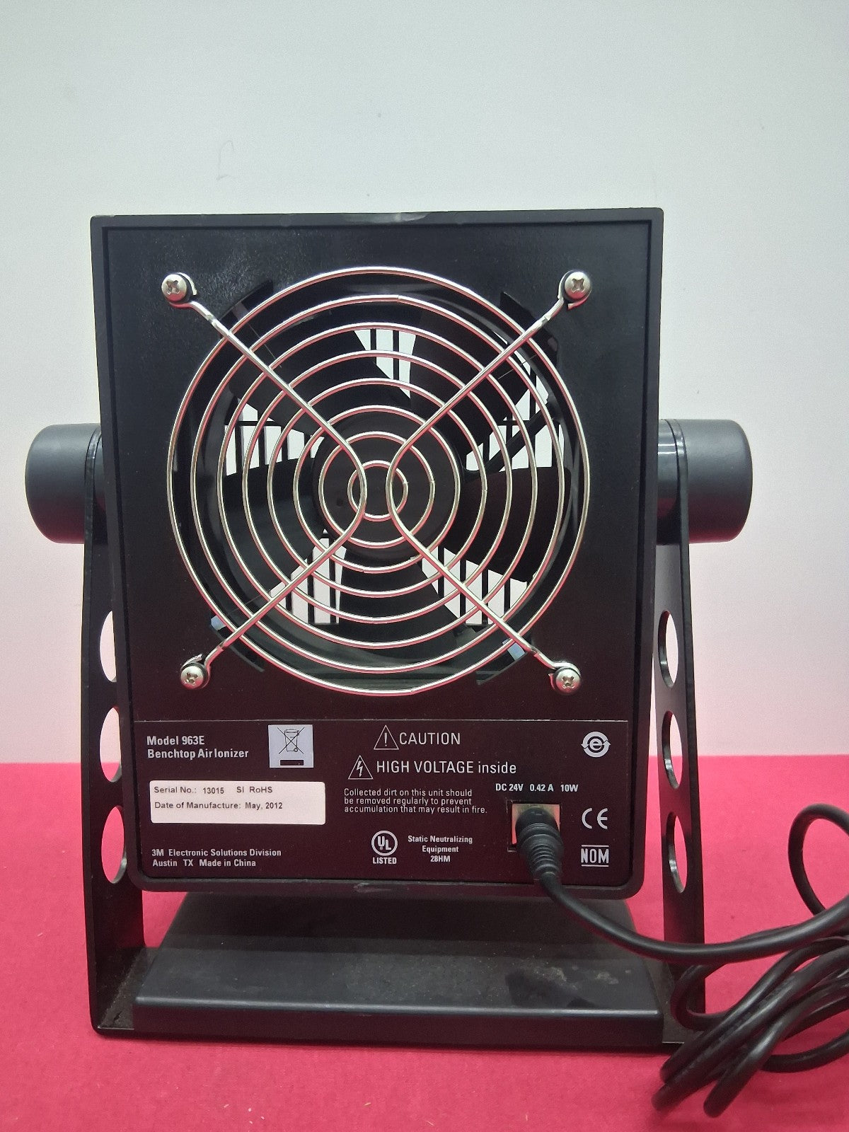 3M 963E Benchtop Air Ionizer Tested Works With Power Supply