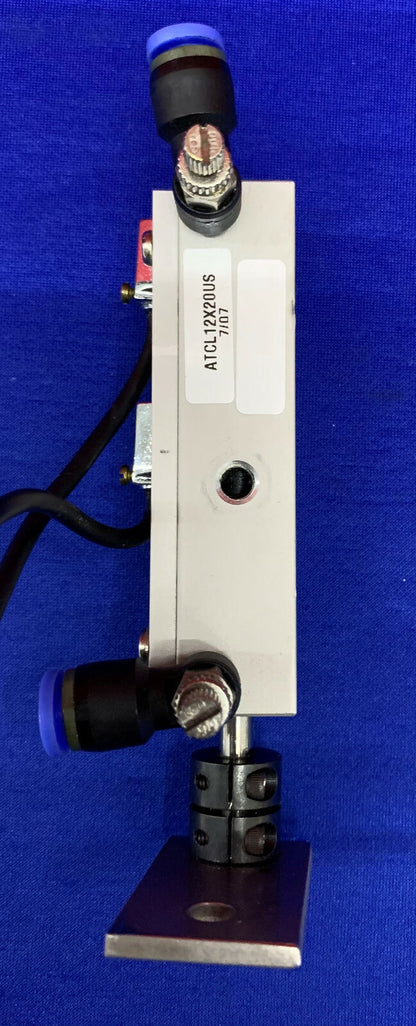 Cilindro neumático ITT Compact Air ATCL12X20US de 12 mm de diámetro con sensor de límite compacto