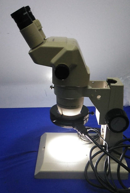 Microscopio Olympus SZ30 Track Stand con luce ad anello LED ingrandimento 9-40X