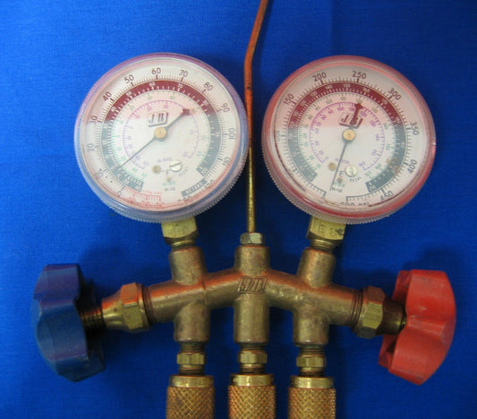 J/B GIACCA GIALLA 3 TUBI TUBO DI CARICA 2500 PSI (172 BAR) CON MANOMETRI 