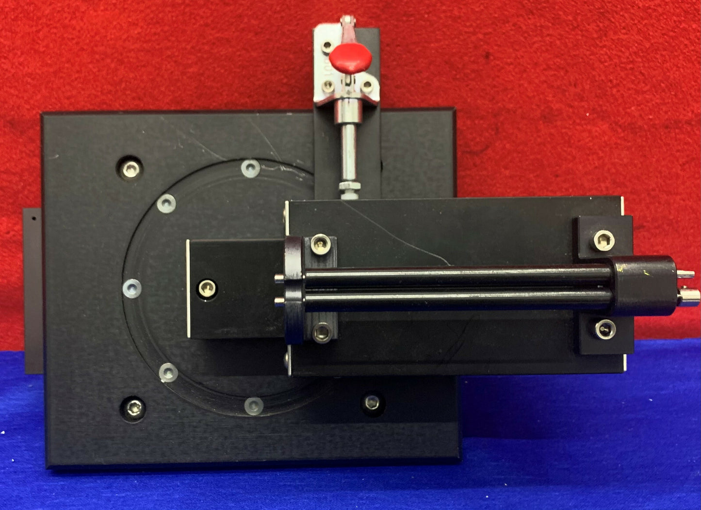 Del Tron RS3-3 gekruiste rolgeleider met Parker 4450-DM geleider en rotatiebevestiging