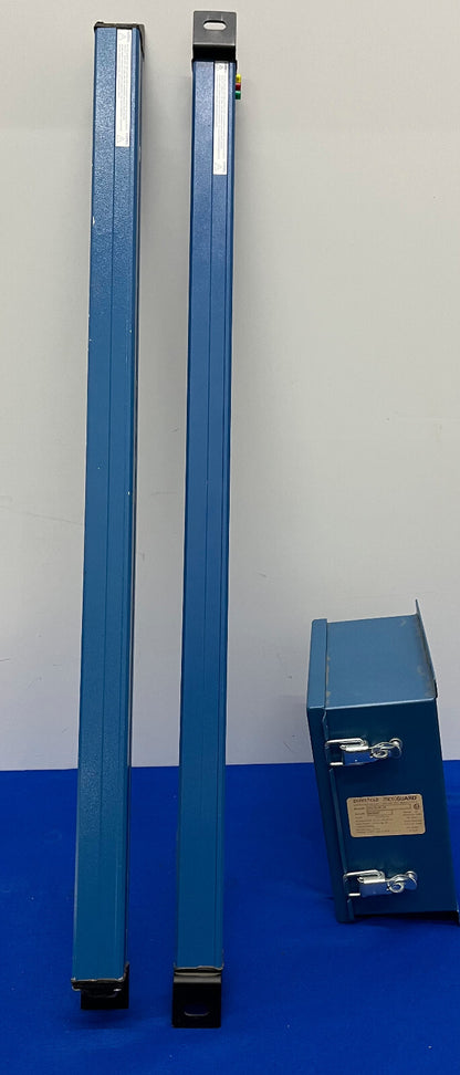PINNACLE SAFETY LIGHT CURTAIN CONTROL BOX MG-28-0F-20 EMITTER & RECEIVER - PARTS