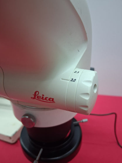 Leica S4E 6.3-30X Stereo Zoom Microscope with Boom Stand and LED Ring Light