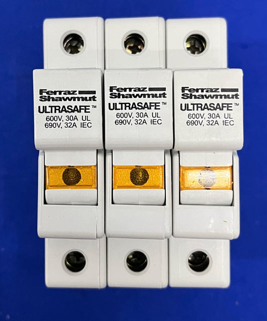 PORTE-FUSIBLE FERRAZ SHAWMUT ULTRASAFE™ USM1l L214462 600 V 30 A UL - 1 LOT QTE 3 