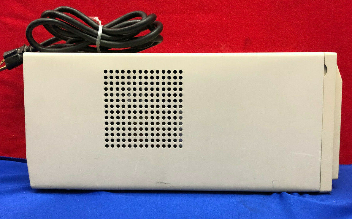 APS DYNAMICS SU700NET SMART-UPS 無停電電源装置にはバッテリーが必要です