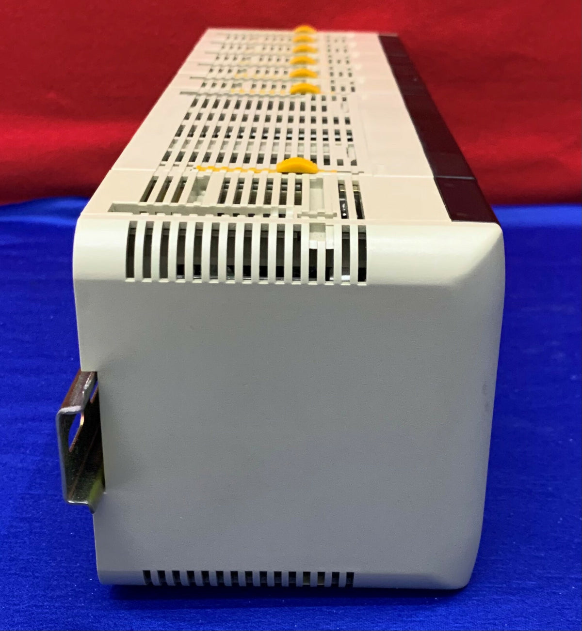 Omron Sysmac CQM1 Programmierbare Steuerung PA203 CPU21 OCH ID212 (3X) OC222 (2X)