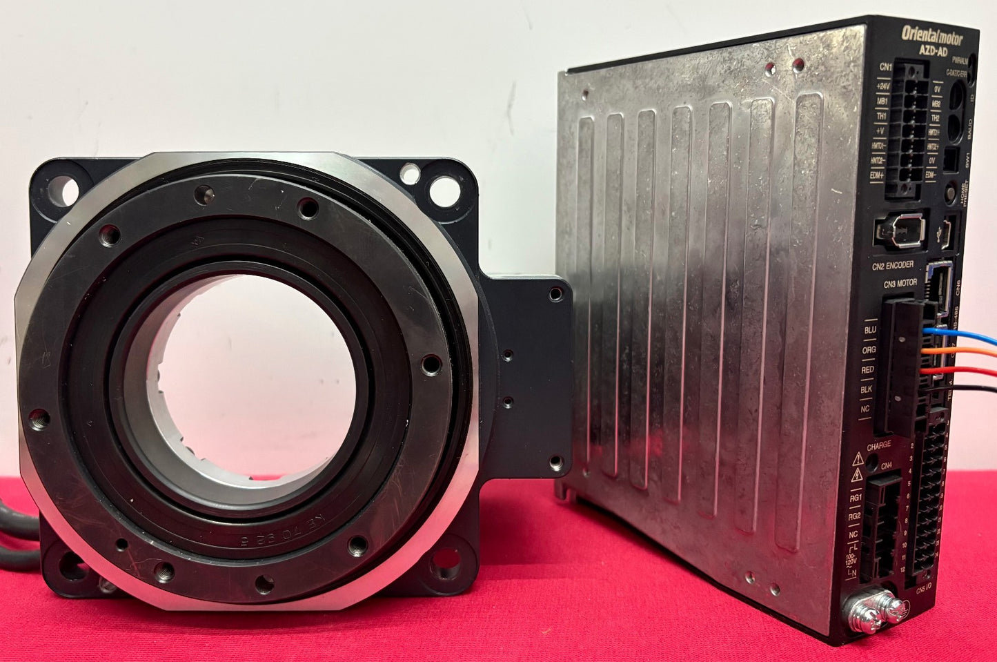 ORIENTAL MOTOR DGM130R-AZAC ROTARY TABLE w/ STEPPING MOTOR DRIVER AZD-AD - PARTS