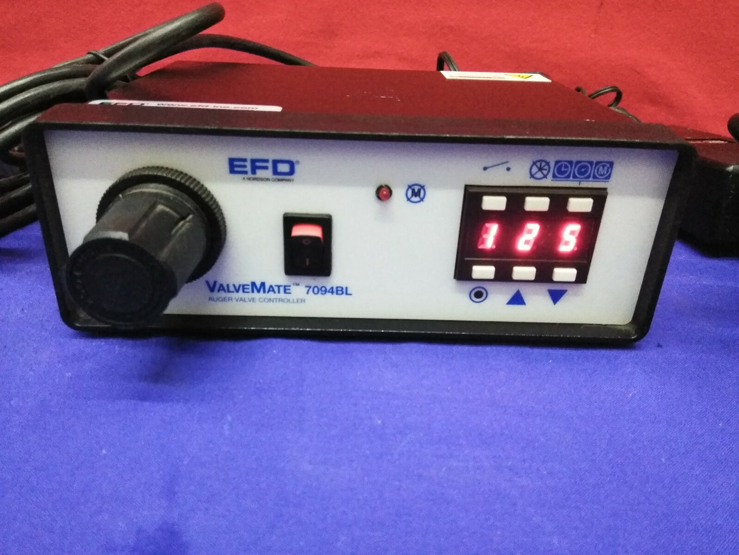 DISPENSADOR EFD VALVEMATE 7094BL 7013864 SN 799213 
