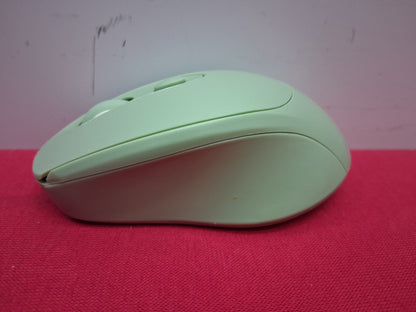 M105 WIRELESS MOUSE GREEN HIGH SPEED RESPONSE BUTTONS BRAND NEW COMPUTER MOUSE