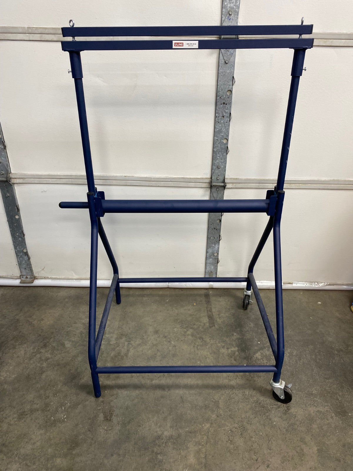 ULINE H-1187 PORTABLE ROLL STAND FOR FOAM OR BUBBLE WRAP 34" X 24" X 50.5"