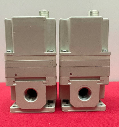 SMC ITV2050-40N2BS4 24VDC ELECTRO-PNEUMATIC REGULATOR - 1 LOT QTY 2
