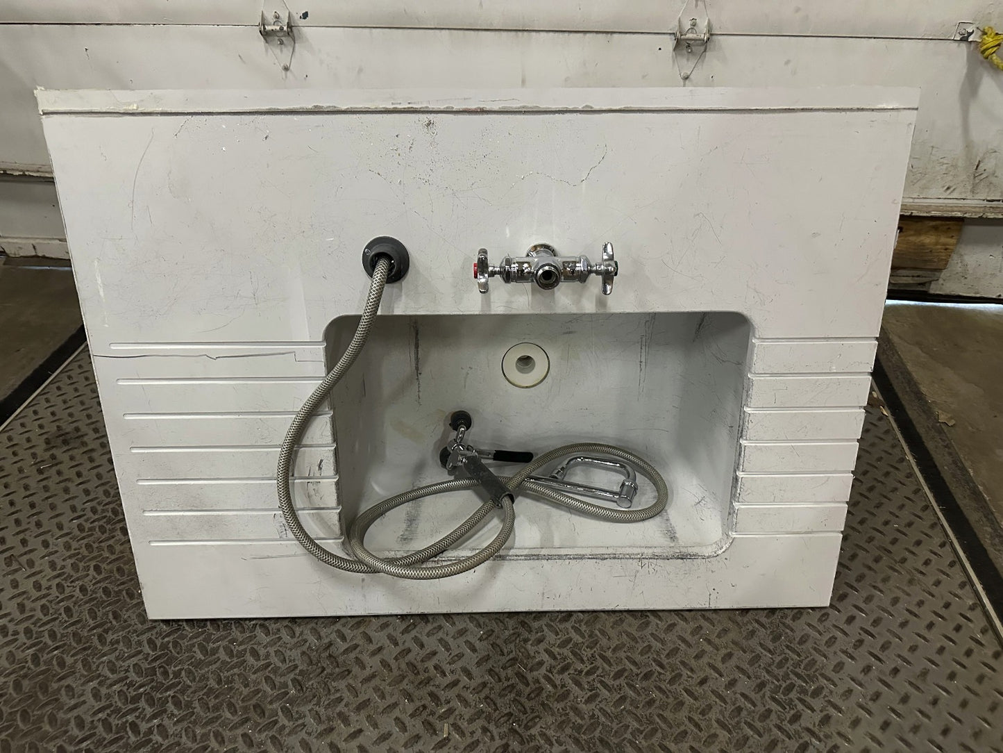 FISHER HAMILTON SINK AND BASE COMBO GRAY BASE WITH WHITE DOORS 36" X 35" X 22"