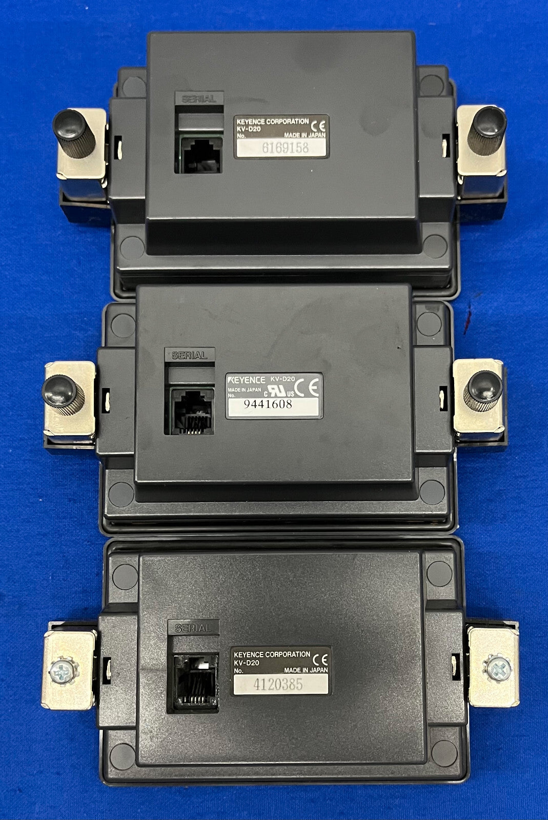 KEYENCE CORP KV-D20 OPERATOR INTERFACE PANEL 4 LINES - TEILE/REPARATUR - 1 LOT ANZAHL 3