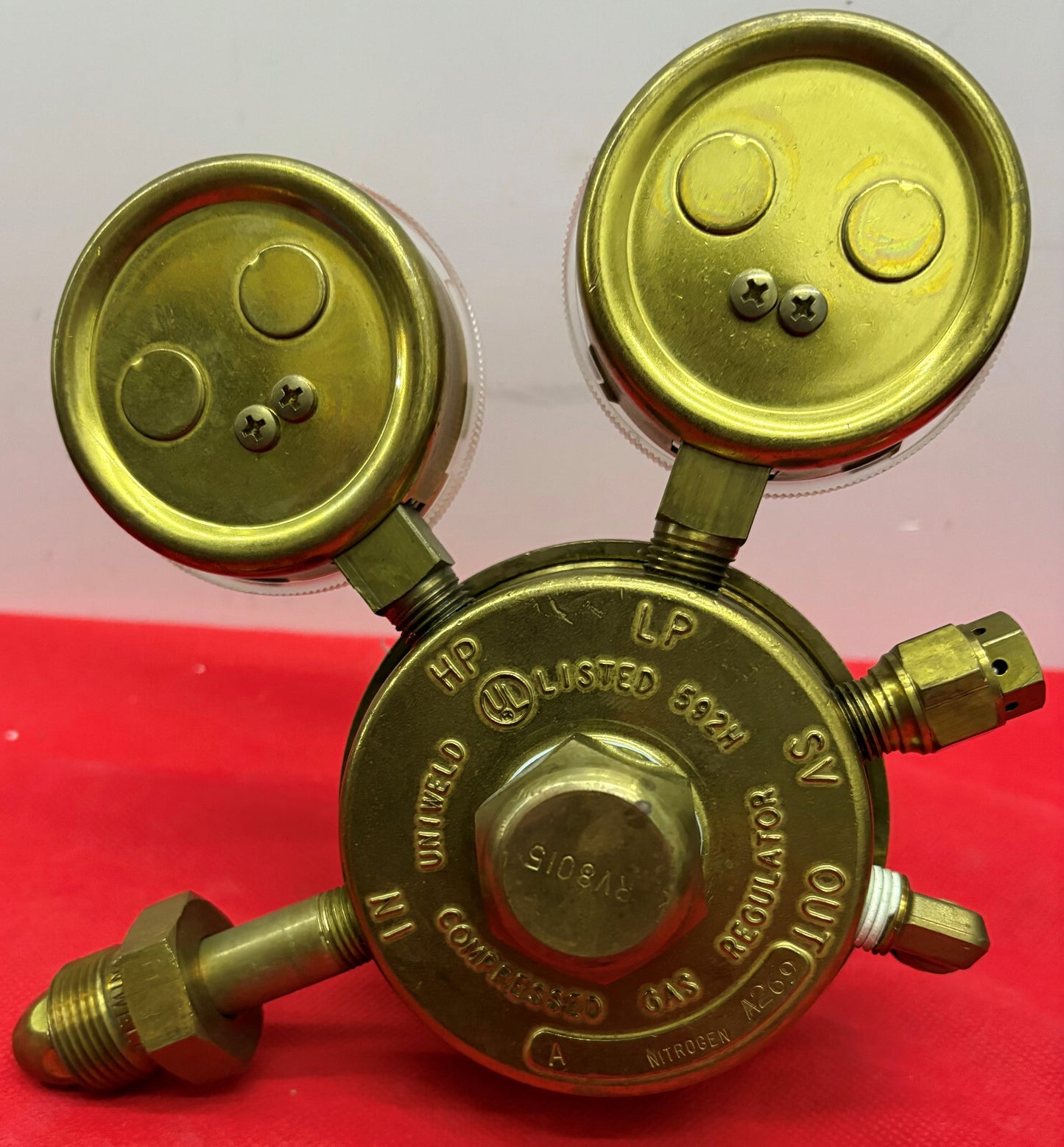 UNIWELD 592H COMPRESSED GAS REGULATOR A NITROGEN A269  W/ 2 CPI GAUGES