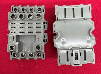 IDEC SOLID STATE RELAY SOCKET SH4B-05C - 1 PACKAGE QTY 10