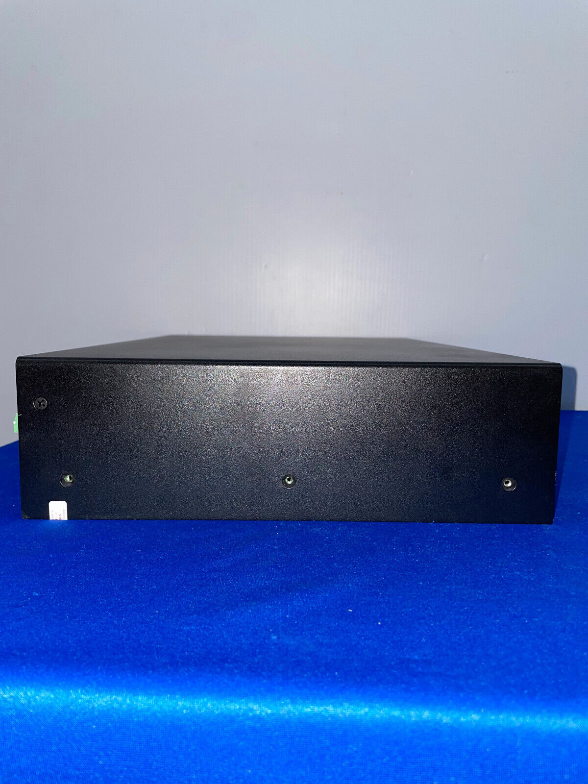 INLINE, MSV0804, COMMUTATEUR MATRICIEL VGA, NE S'ALLUME PAS