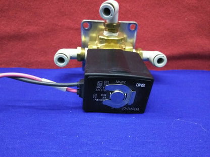 Vanne d'air ou d'eau basse pression 24 V CC SMC VX3244Z-02-5G1-B