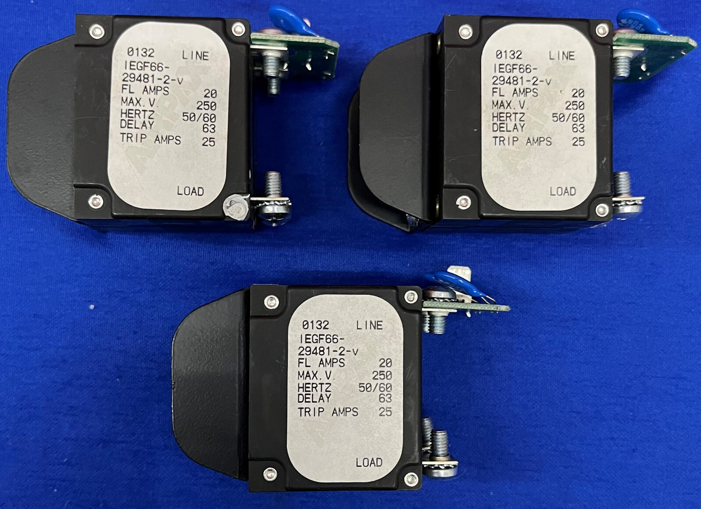 Lotto di 3 Sensata Airpax Power Protection IEGF66-29481-2-V