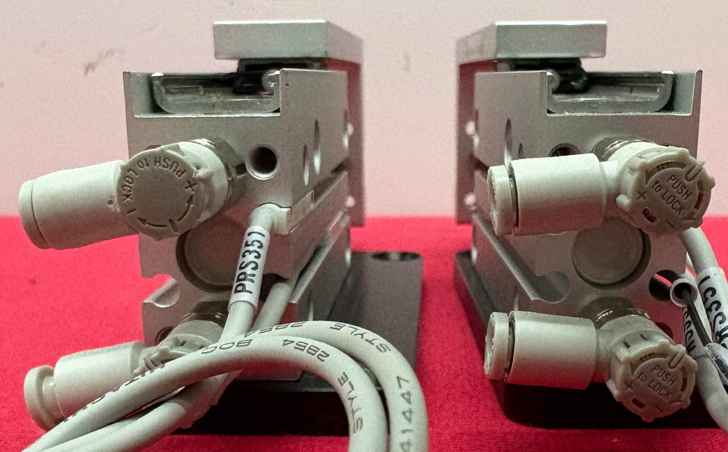 SMC MXH10-40Z 2C8-3NB PRECISION CYLINDER AIR LINEAR SLIDE w/ D-M9PW -1 LOT QTY 2