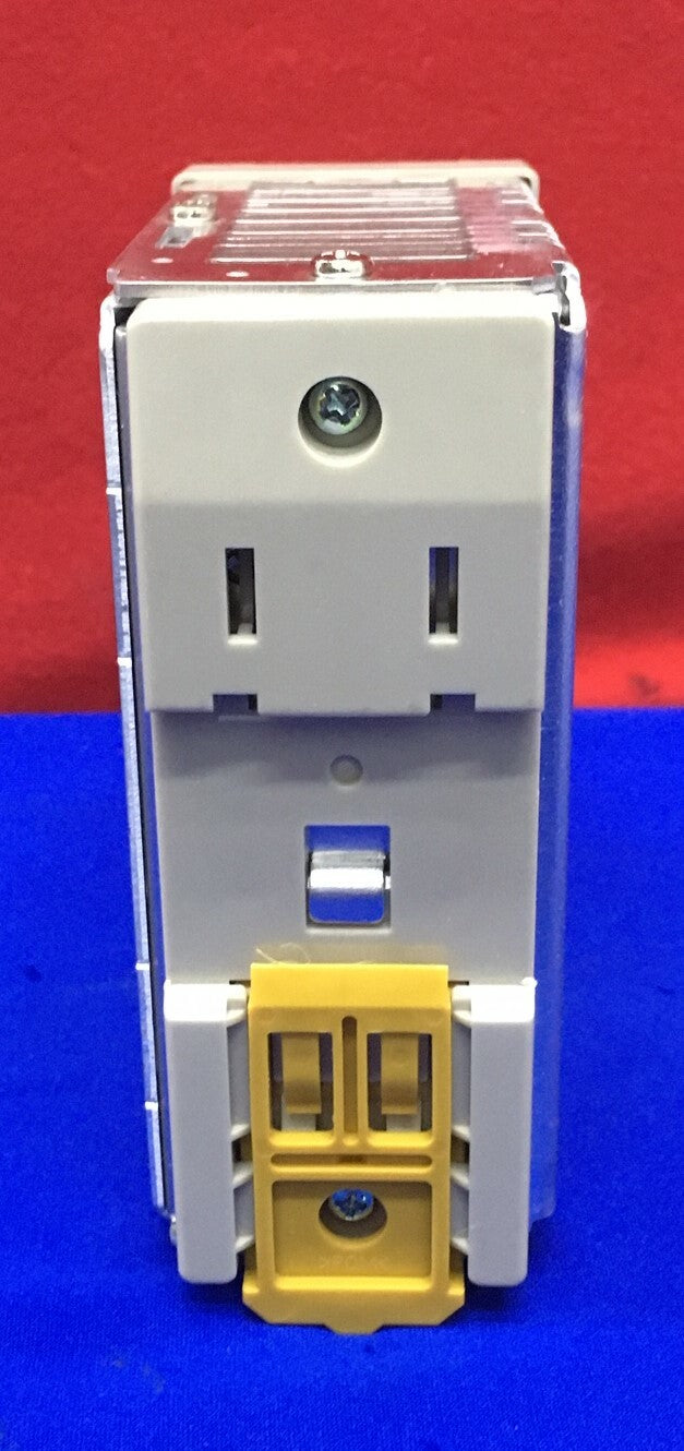 OMRON S8VS-12024 電源 24ボルトDC出力 120V AC入力
