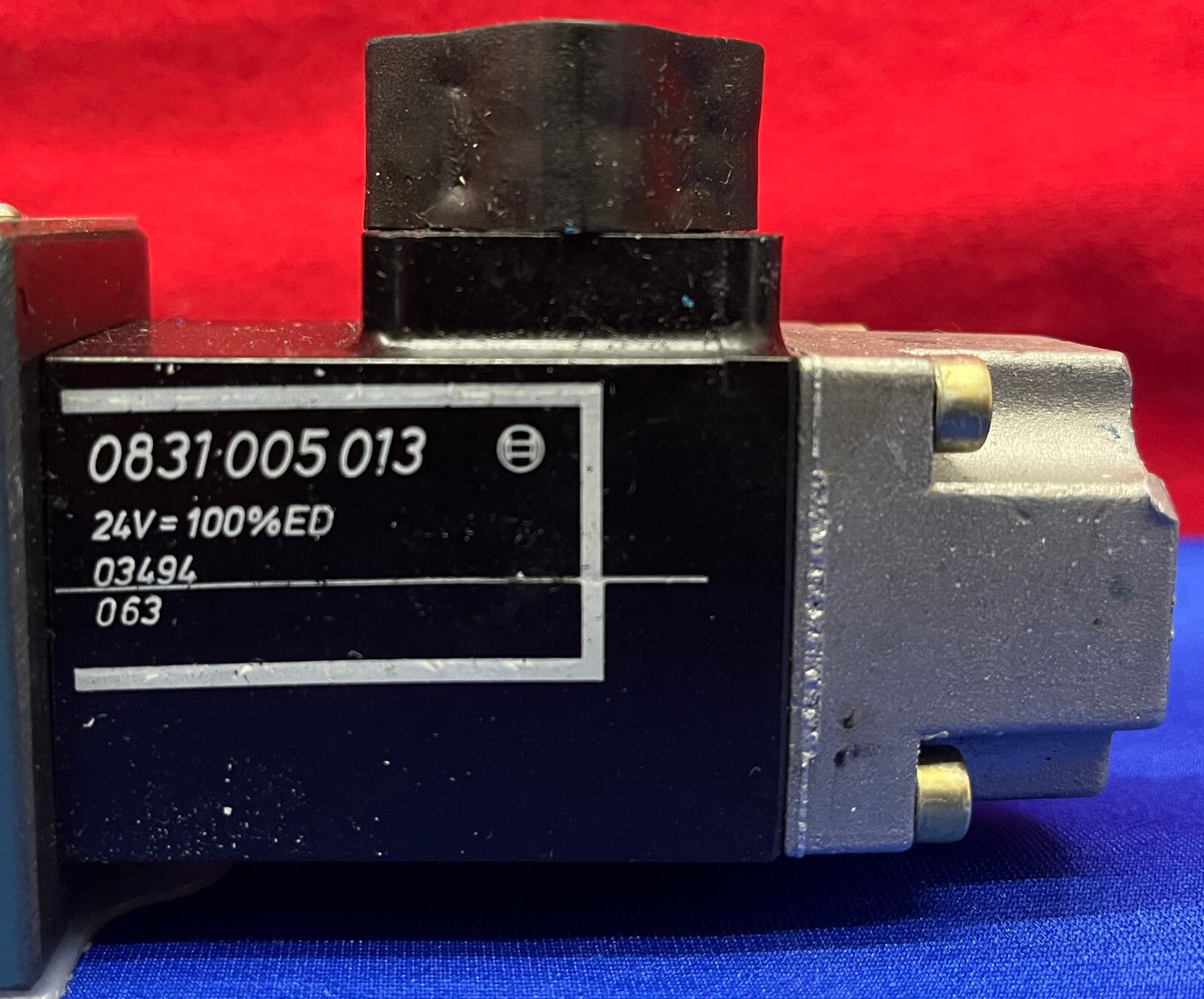 BOSCH VALVE 0810 090 101 / 081WV06P1N104WS024/00A0 315PMAX