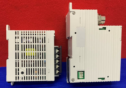 Terminale relè di controllo di sicurezza Keyence SL-T11R e alimentatore SL-U2 24 V CC