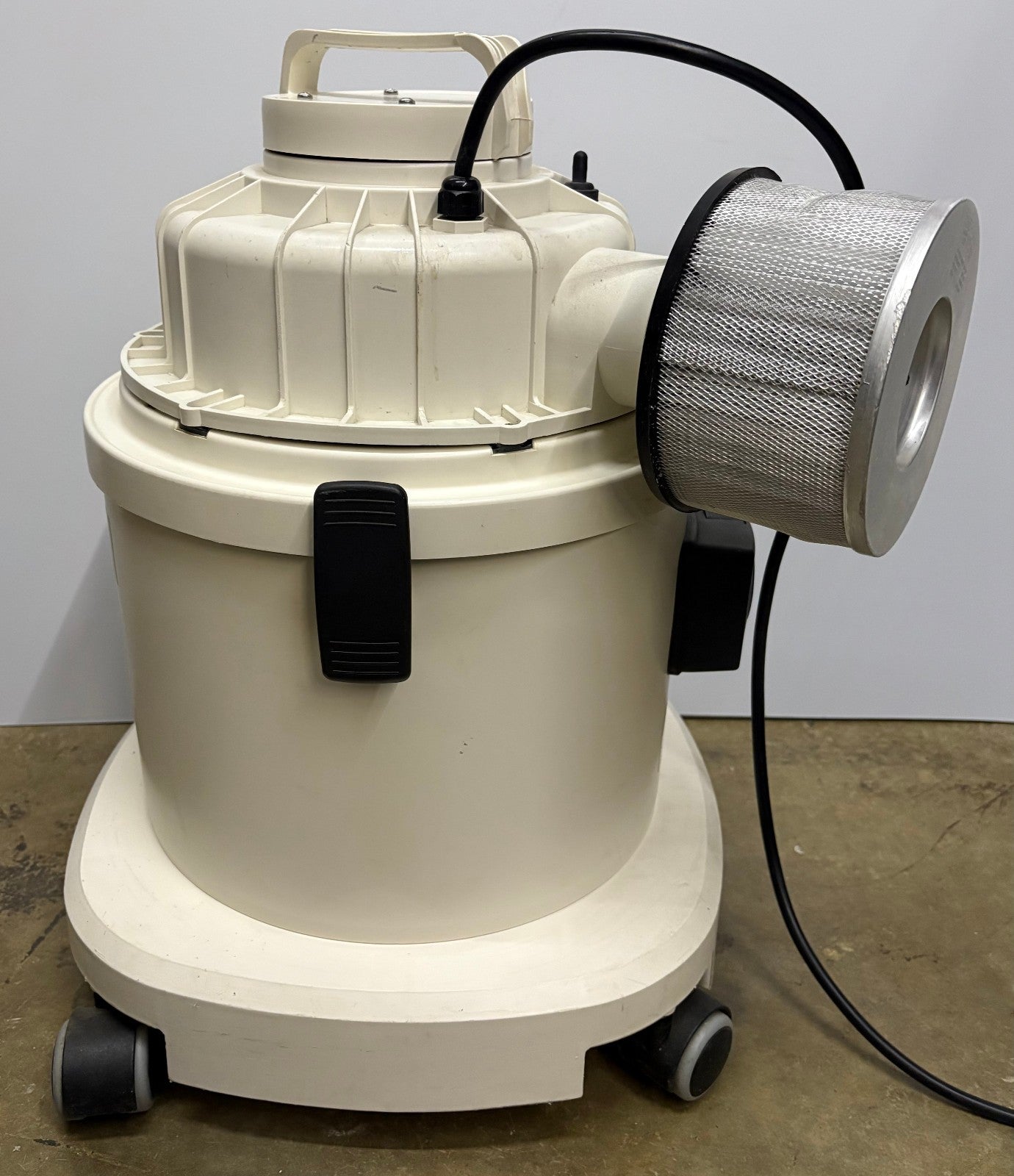 TIGER-VAC ®  CR-1 CLEANROOM VACUUM CLEANER ULPA FILTER 99.999% ON 0.12 MICRON