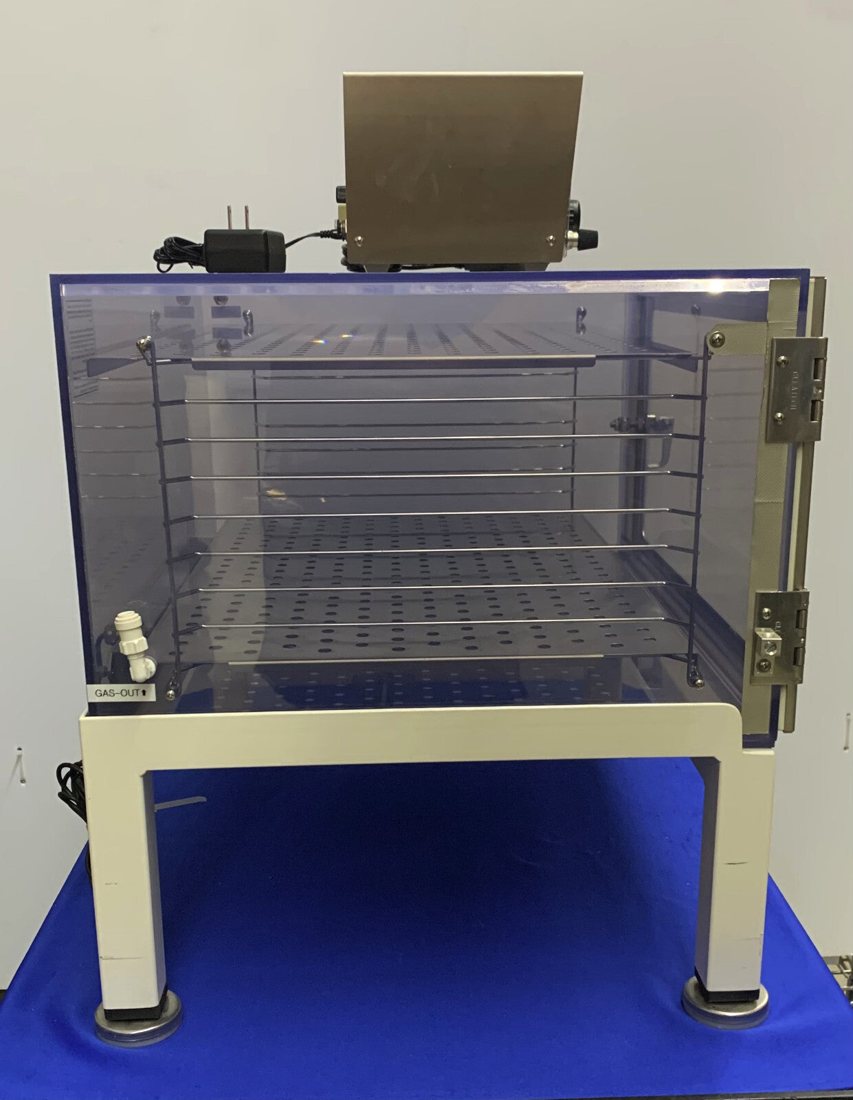 CLEATECH HUMODULE DESSICATEUR D'HUMIDITÉ À CONTRÔLE AUTOMATIQUE DE PURGE AVEC ARMOIRE/SUPPORT