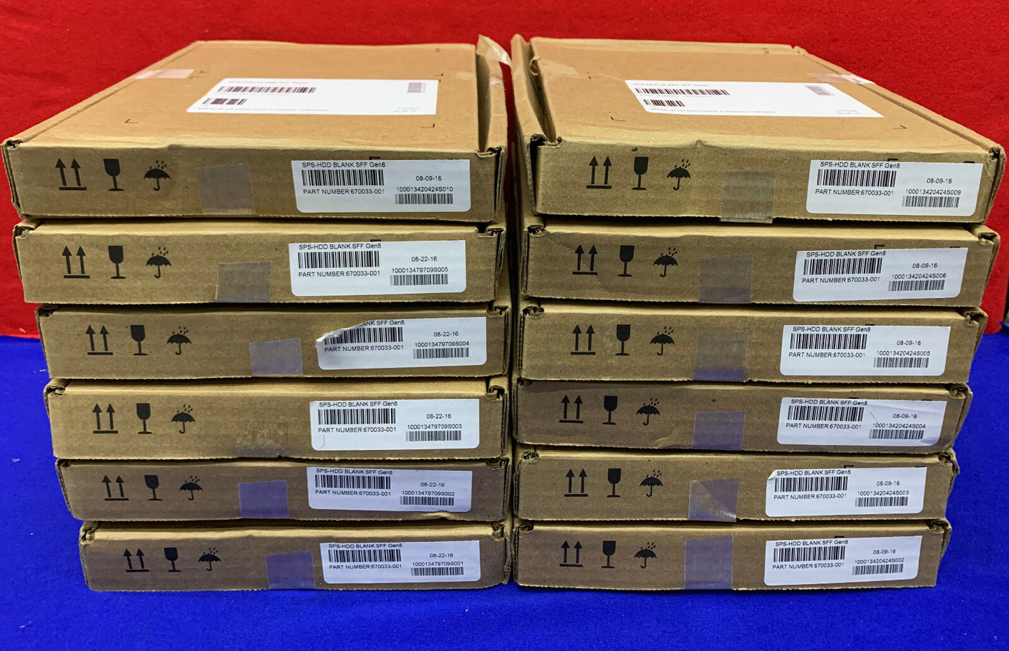 Qté 12 - 670033-001 / SPS-HDD Blank SFF Gen8 Disque dur vierge