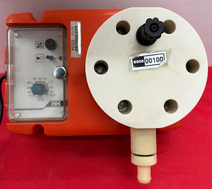 CO METERING DIAPHRAGM & CHECK VALVES SOLENOID PUMP - FOR PARTS/REPAIR